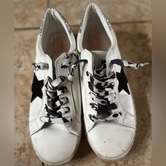 Shoes - White Sneakers with Black Star Detail